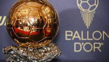 مرشحي جائزة الكرة الذهبية