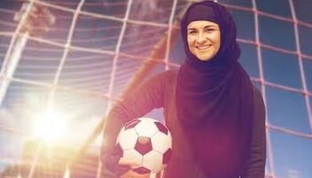 السعودية تطلق أول دوري كرة قدم للنساء