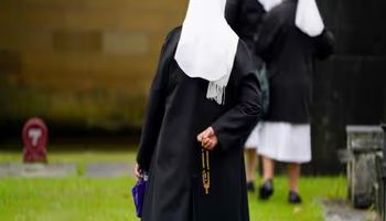 4 19 637 nonne accro au casino 0 1