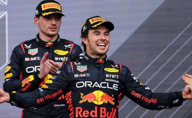 سيرجيو بيريز يفوز بسباق أذربيجان الكبير لفورمولا 1