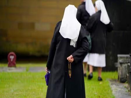 4 19 637 nonne accro au casino 0 1